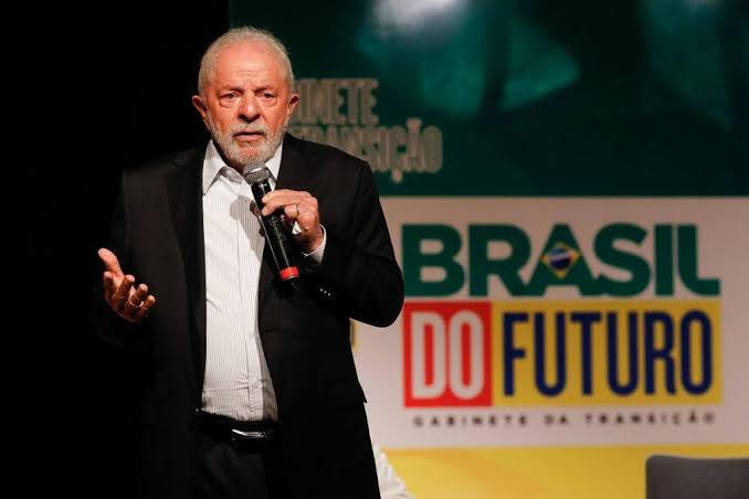 <a rel="noreferrer noopener" href="https://www.blogdobg.com.br/monark-adrilles-e-deputados-apoiadores-de-bolsonaro-tem-contas-bloqueadas-em-redes-sociais/" target="_blank">Lula critica quem debate estabilidade fiscal sem tratar da questão social, e mercado reage mal</a>