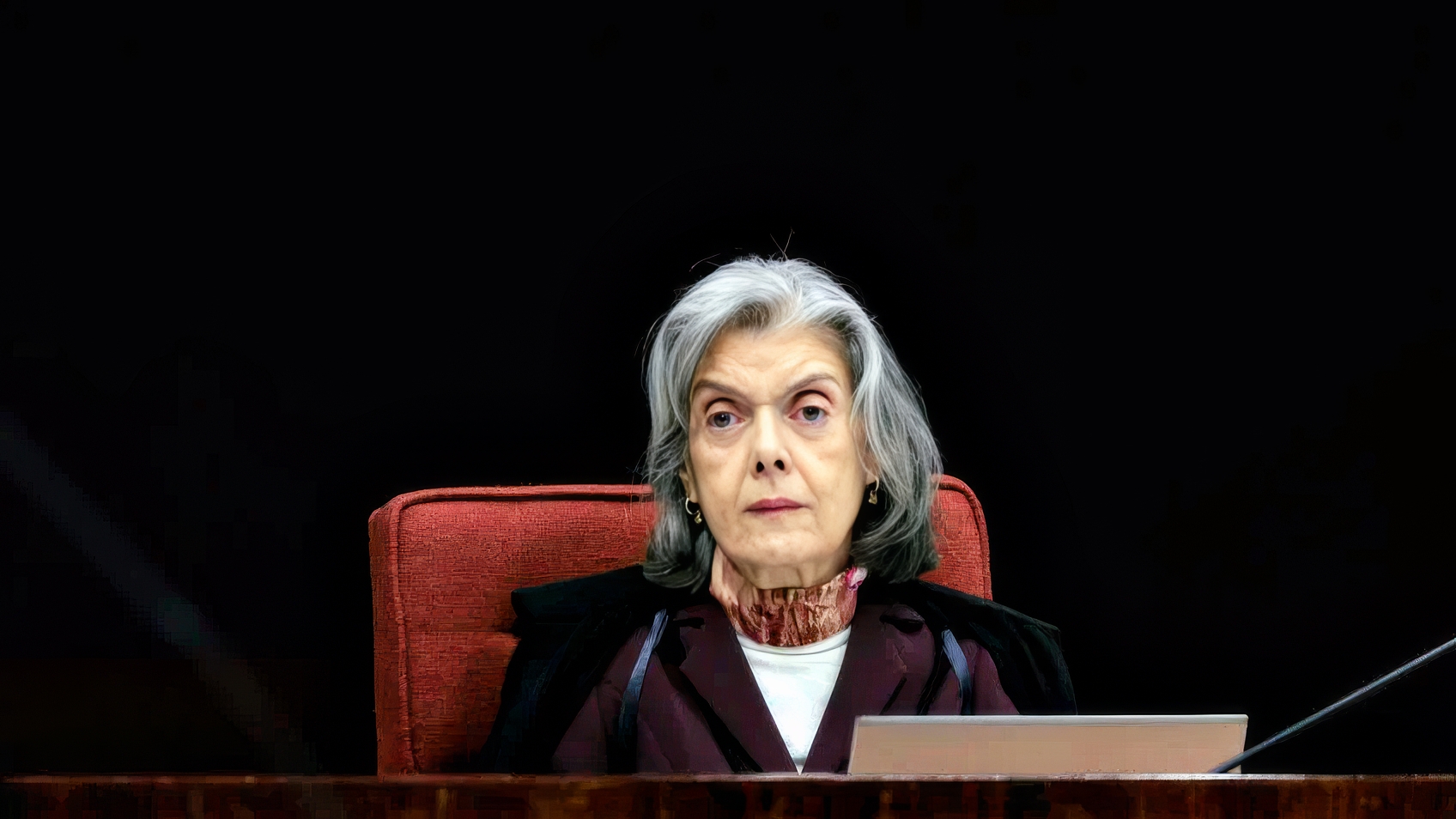 Ministra Carmen Lúcia chama brasileiros de tiranos e gera revolta nas mídias