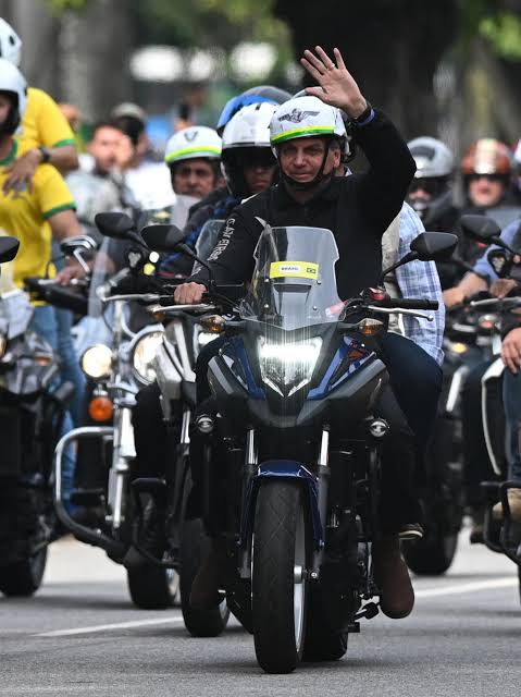 MPF arquiva investigação sobre cartão corporativo e motociatas de Bolsonaro