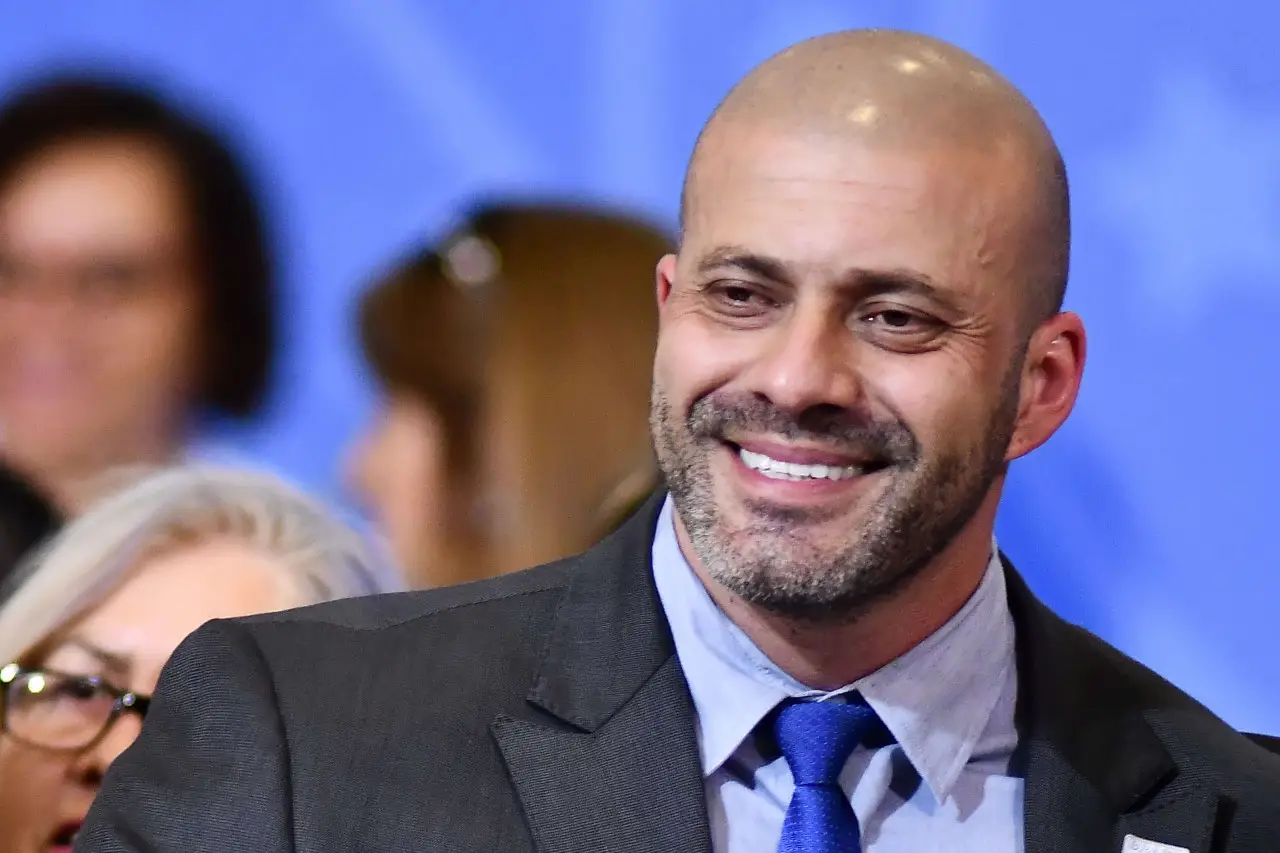 Fux será relator de novo pedido de domiciliar apresentado por defesa de Daniel Silveira que corre risco de morte após cirurgia