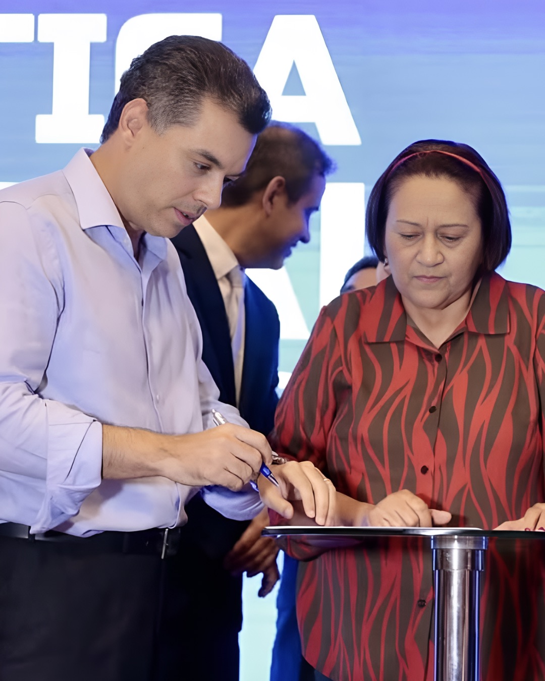 Walter Alves começa a sufocar Fátima Bezerra politicamente, demite aliados da governadora e faz novas indicações