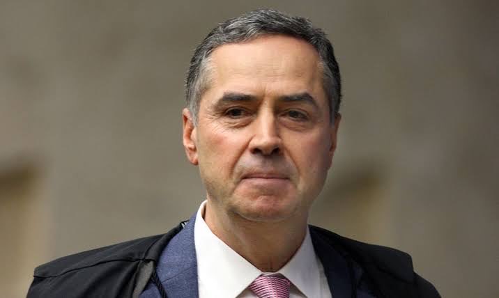 Ministro Barroso anuncia aposentadoria do STF