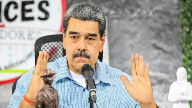 Maduro afirma ter 5 mil mísseis russos para enfrentar EUA