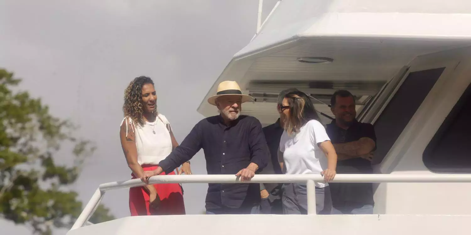 Lula e Janja se hospedam em barco luxuoso com estrutura de hotel durante a COP 30 em Belém